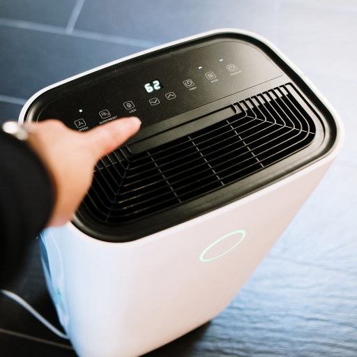 Tips for using a dehumidifier to manage allergies